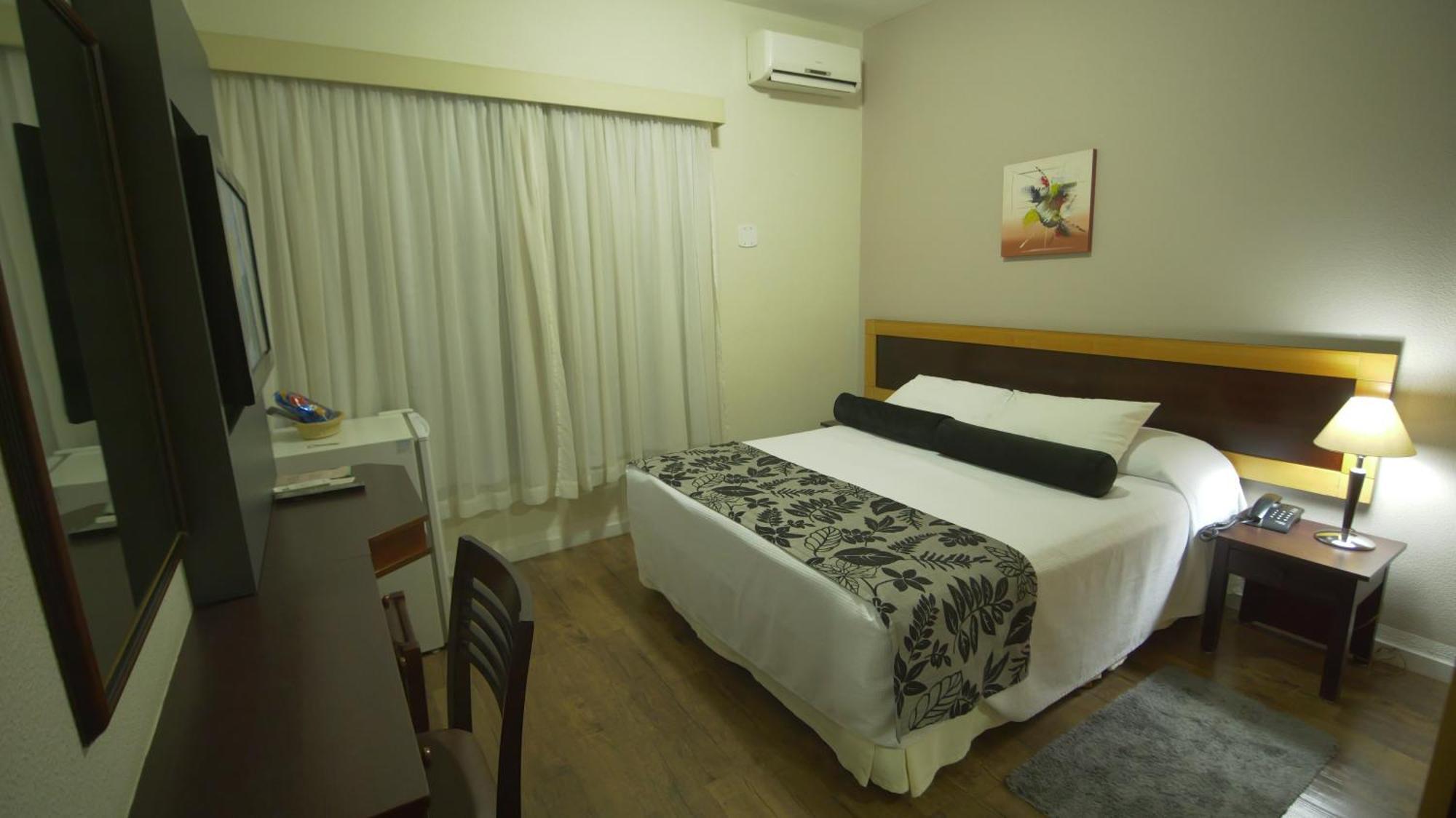 Regente Hotel Unai Bagian luar foto